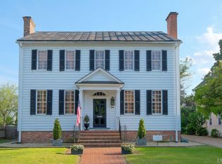 105 W King St, Edenton, NC 27932