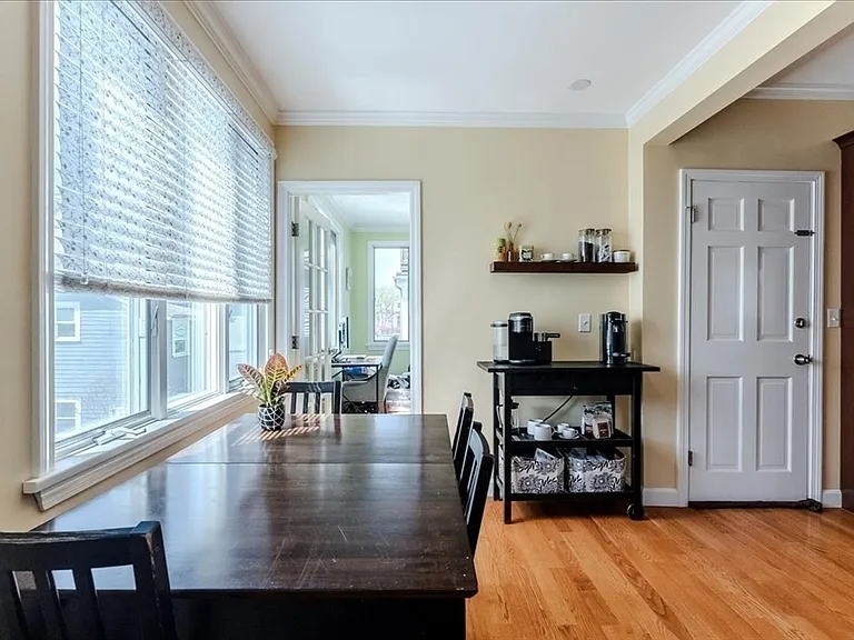 18 Irma Ave #2 — Photo 9