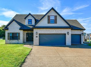 8910 Hedgewood Ct, Evansville, IN 47725