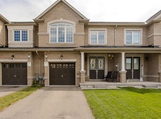 11 Cooley Grv, Hamilton, ON L9K0J7