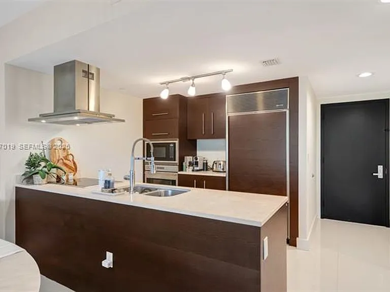 495 Brickell Ave #409 — Photo 7