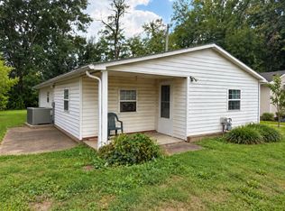 406 W McGlothlin St, Portland, TN 37148