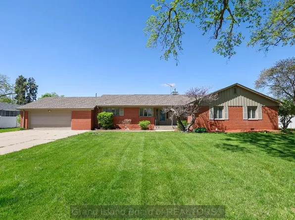 1716 W Louise St, Grand Island, NE 68803