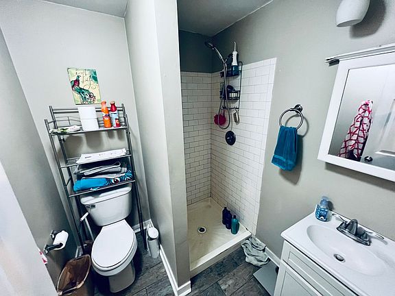 3rd image of 3728 S Parnell Ave #1R