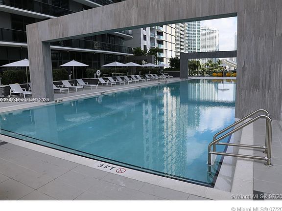 5th image of 55 SW 9th St #3409