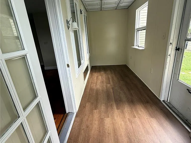 412 Cattell St — Photo 3
