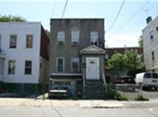 102 Mallory Ave, Jersey City, NJ 07304