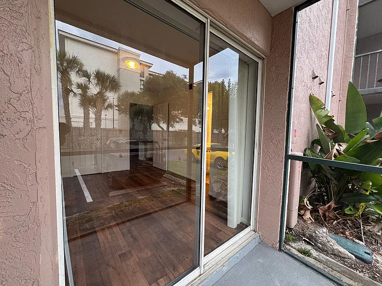 139 Oyster Bay Cir #130 — Photo 14