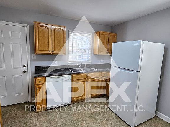 5th image of 814 Freemason St