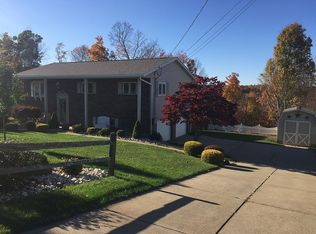 701 Longvue Dr, Wintersville, OH