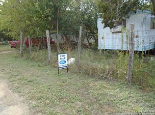 143 New York Ave, Lakehills, TX 78063