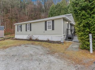 65 Hemlock Rd, Saint George, VT 05495
