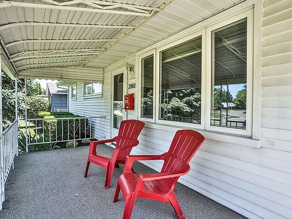 2nd image of 2801 Woodgrove Dr