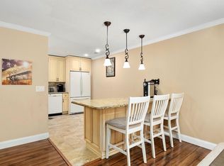 1016 Skyline Dr #1016, Coram, NY 11727