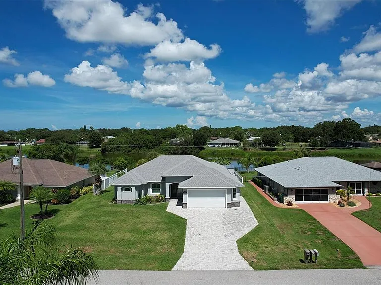 7403 Snow Dr — Photo 5