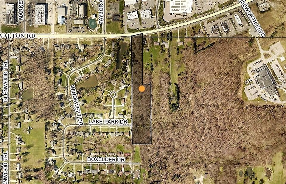 2nd image of Royalton Rd