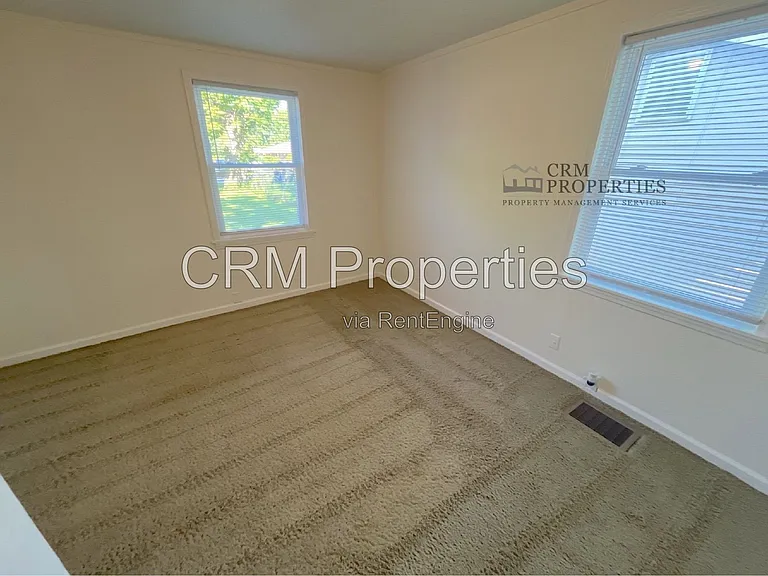 1341 S Delphos St — Photo 6
