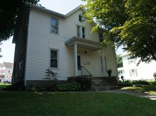 90 Franklin St, Danbury, CT 06810