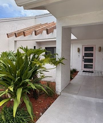 2nd image of 12220 SW 93rd St