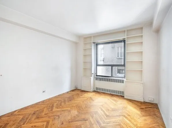 3 East 71st Street 4E image 8 of 8