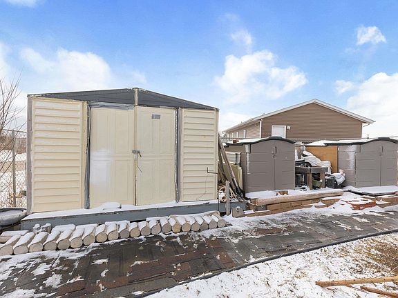 2nd image of 636 Shuttle Ct