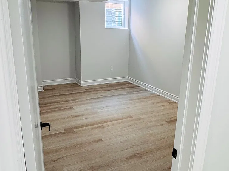 12 Rolling Acres Dr #BASEMENT — Photo 3