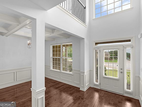 3rd image of 357 Astoria Way