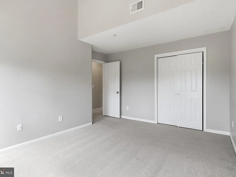 5279 Ballycastle Cir — Photo 25