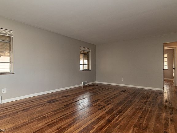2nd image of 416 E 200th St