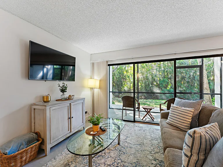 1605 S US Highway 1 #E104 — Photo 8