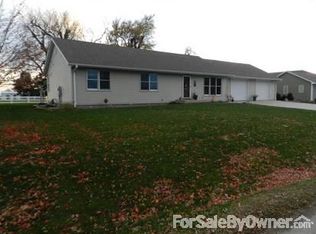 104 5th St, Sully, IA 50251