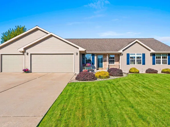 1673 Meadows Ln, Luxemburg, WI 54217