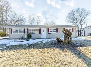 1140 Flicker Dr, Florissant, MO 63031