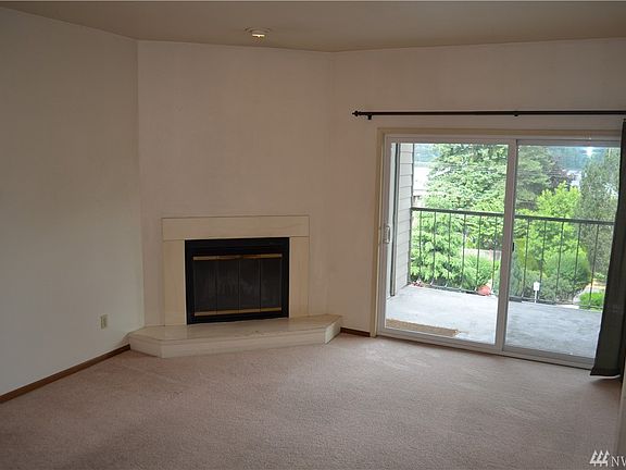 4th image of 17440 NE 38th St APT A304