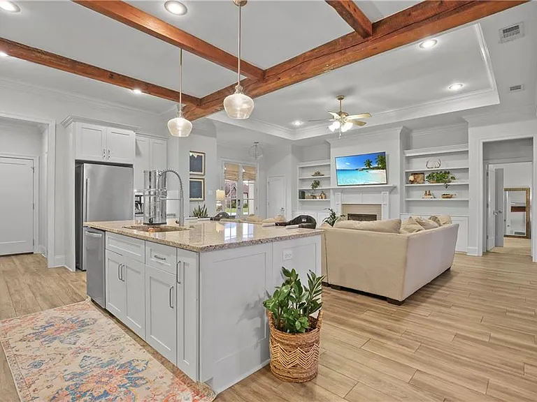6020 Canary Dr — Photo 7