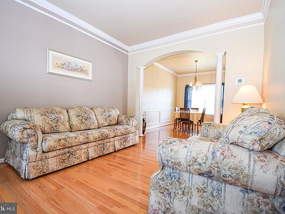 3rd image of 5724 Carrington Dr