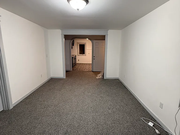 215 9th St NW #3 — Photo 9