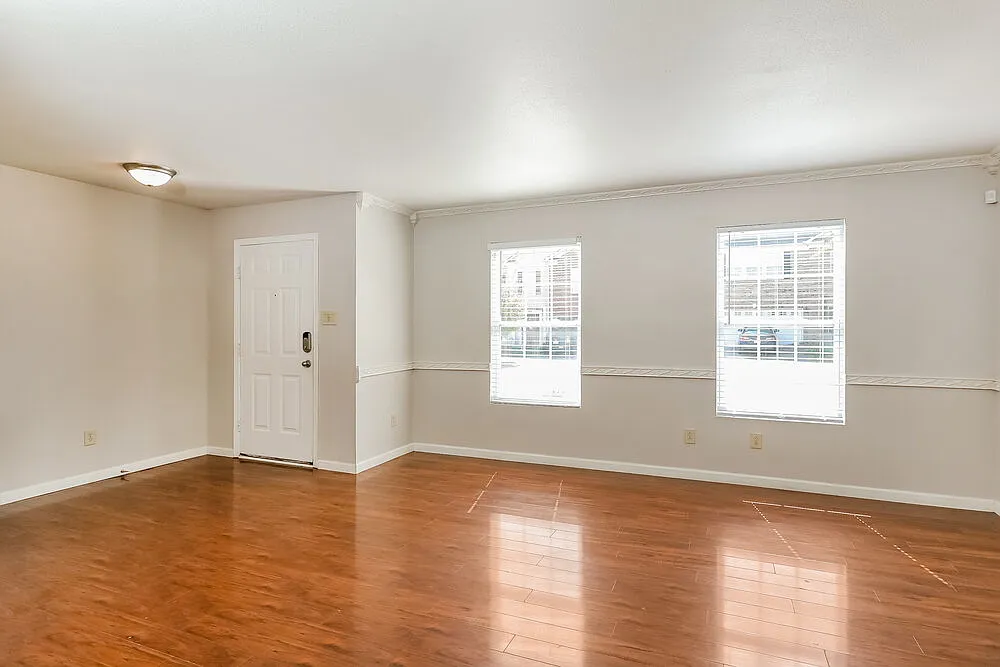 3 bed, 2.5 bath, 1796 sqft, $1,790 — Photo 4