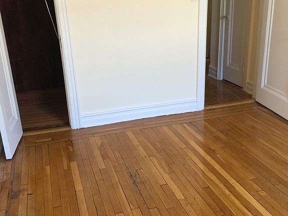 3rd image of 2309 28th St #1