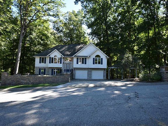 2nd image of 4636 N Chatham Dr