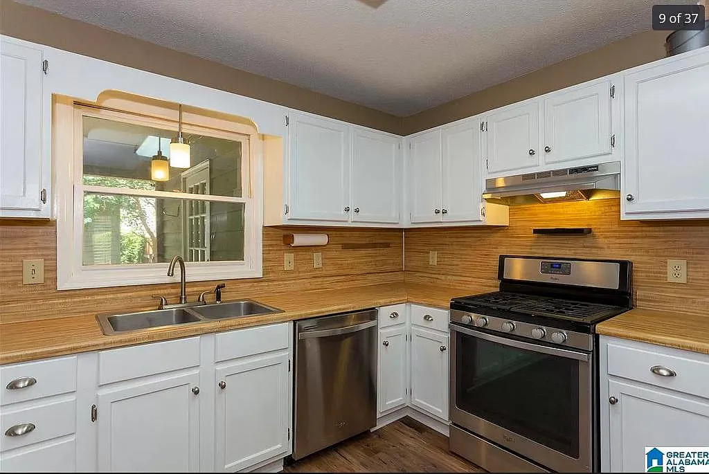 3 bed, 1600 sqft, $2,500 — Photo 2