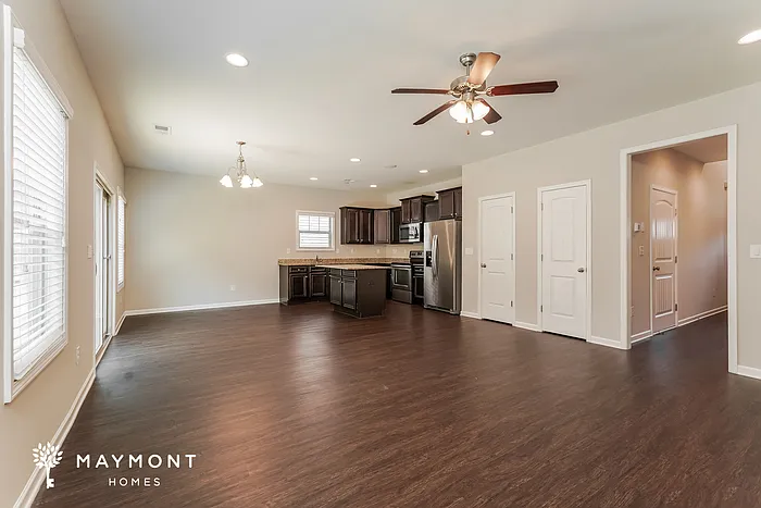 261 Claudia Dr — Photo 4