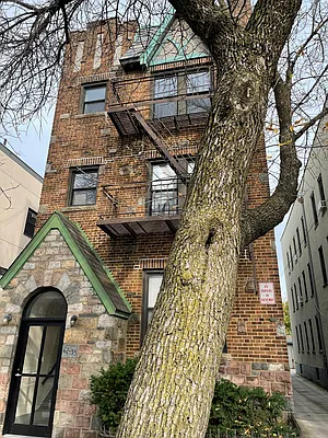 Rented by Pear NYC LLC | media 34