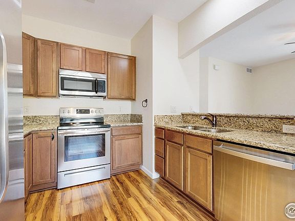 4th image of 4905 Hahns Peak Dr #101