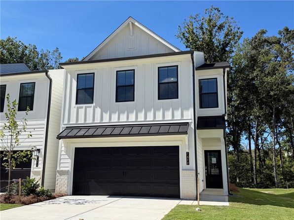 7477 Clover Ln