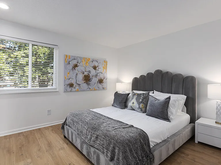 Fox Run Apartments — Photo 11