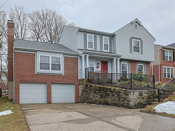 2nd image of 852 Deer Ridge Ct