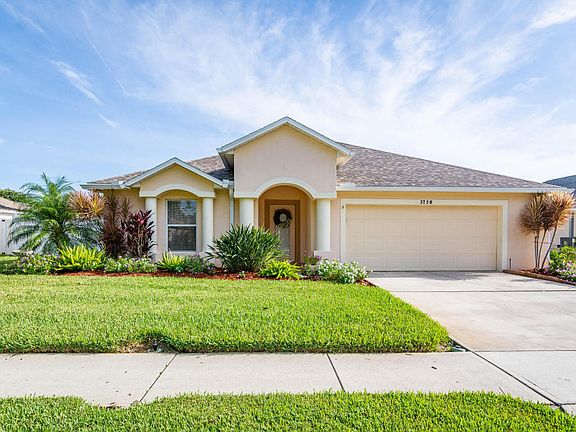 4th image of 3728 Sunward Dr