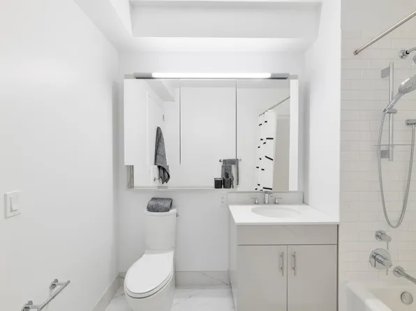 2-20 Malt Drive image 8 of 20