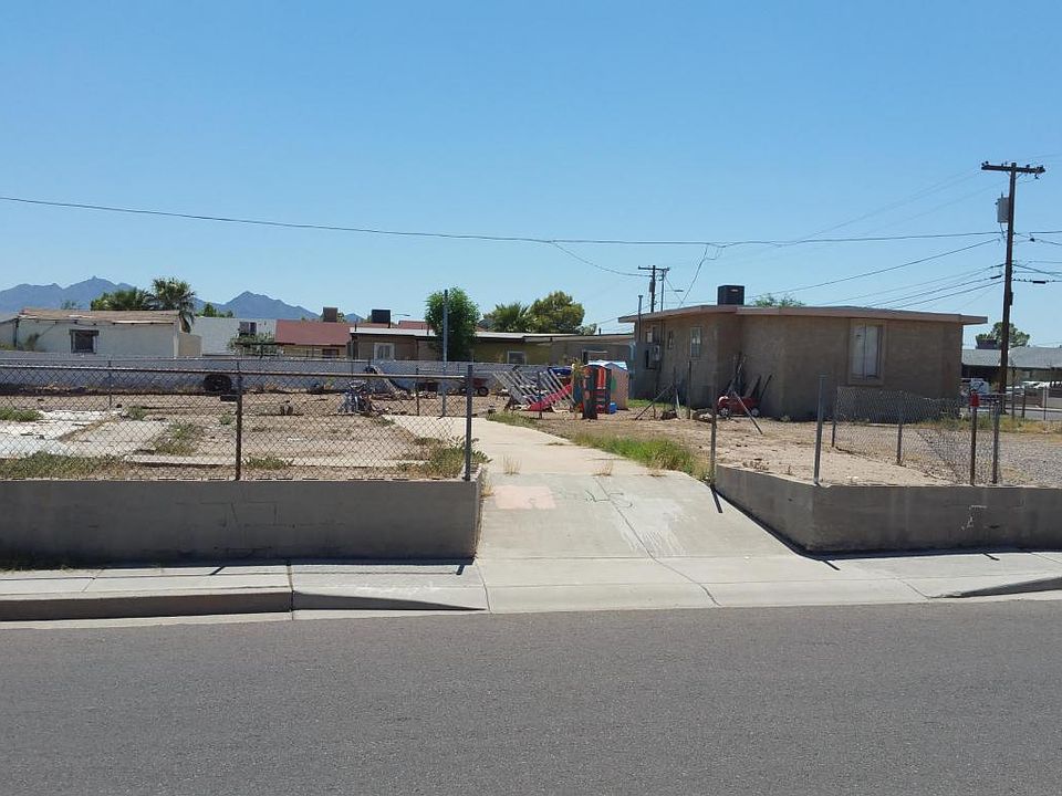 2nd image of 309 E Harrison Dr